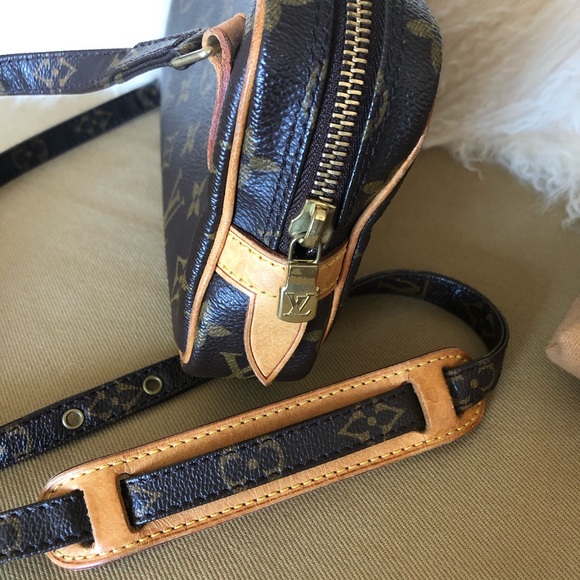 Louis Vuitton crossbody bag❣️ - Picture 2 of 9